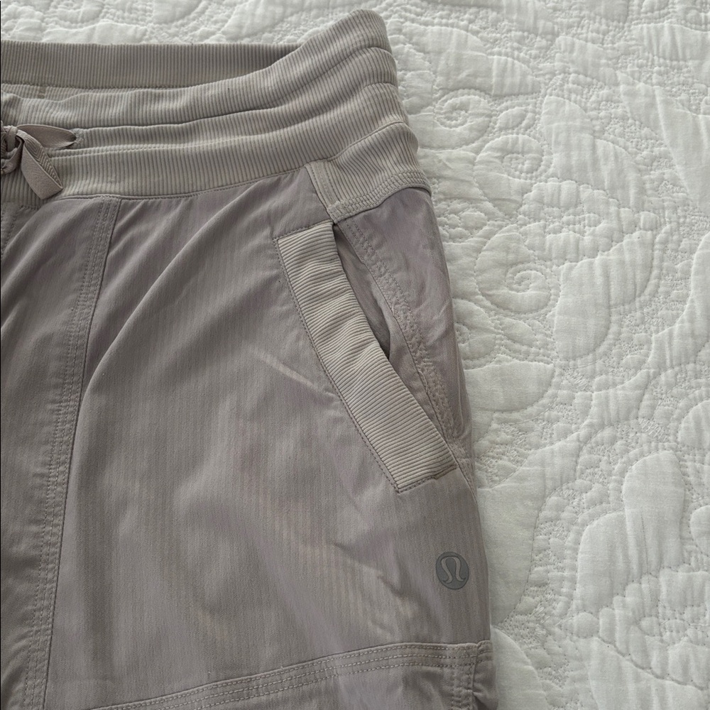Lululemon Dance Studio Capri Cropped Light Gray Pants Size 4 - Picture 3 of 10